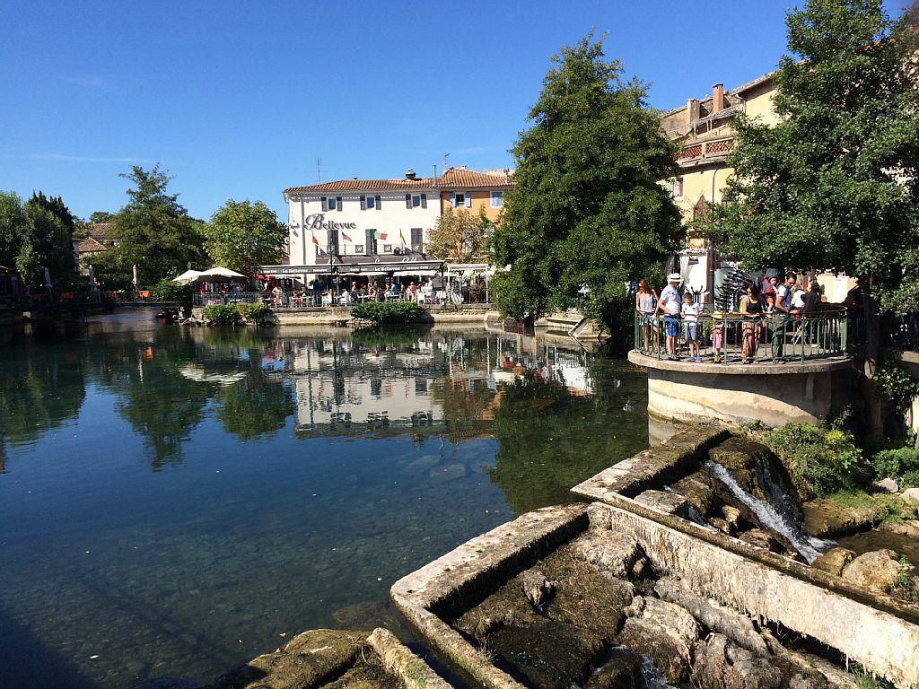 Studio De Charme Avec Sa Terrasse En Plein Coeur De Ville LʼIsle-sur-la-Sorgue Eksteriør billede